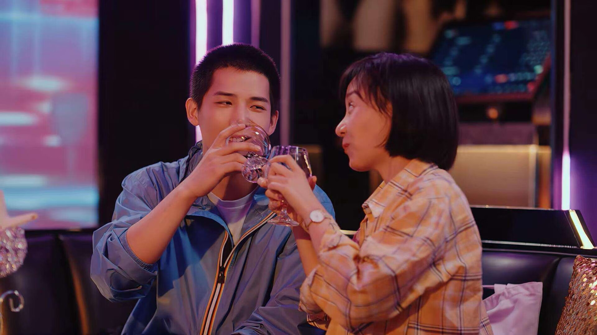 勇士主场将启用“零延迟回放技术”，提升观赛体验，勇士现场